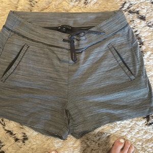 Athleta navy stripe shorts medium